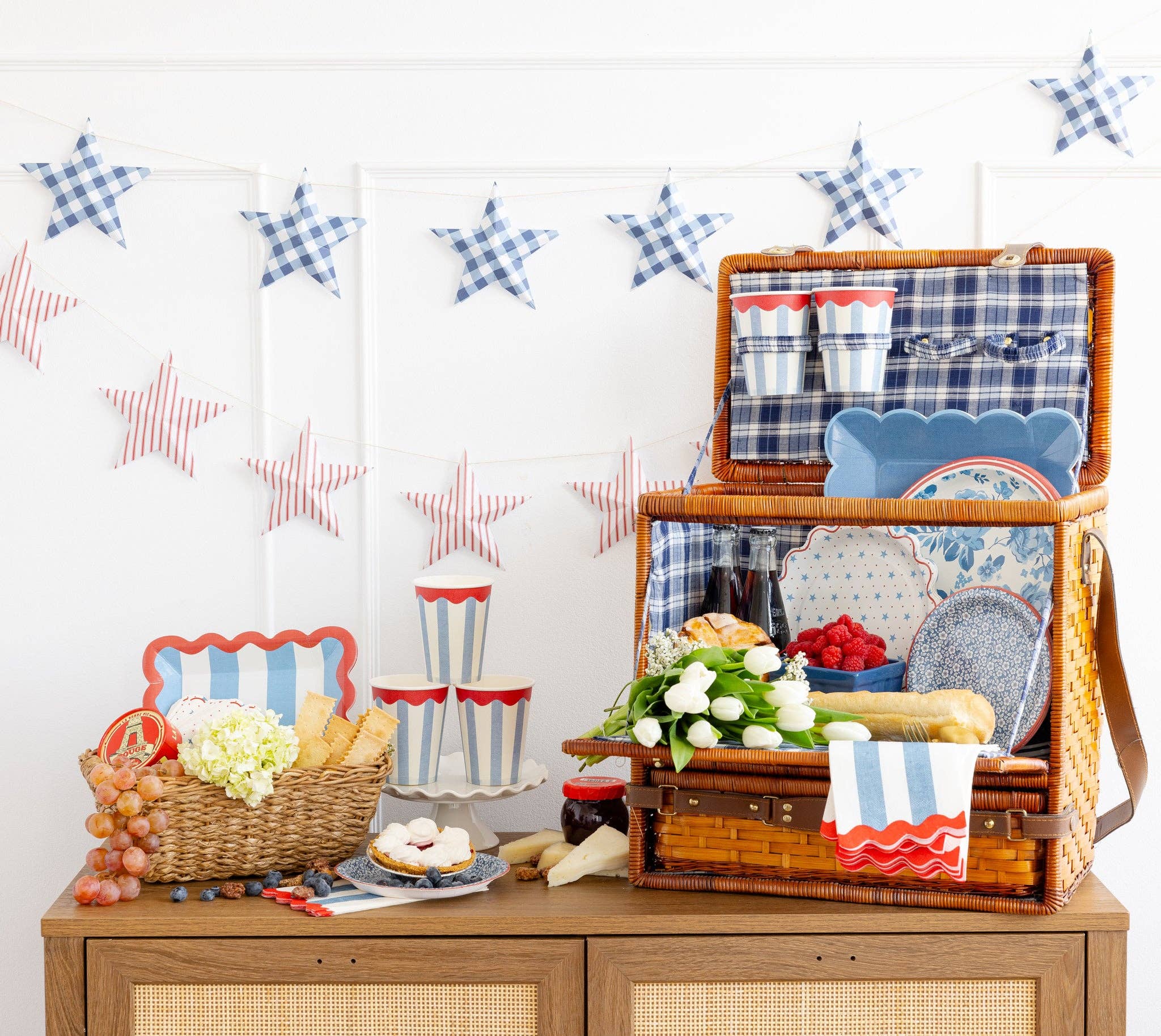 Red Stripes Hanging Stars Banner - bubblegum market