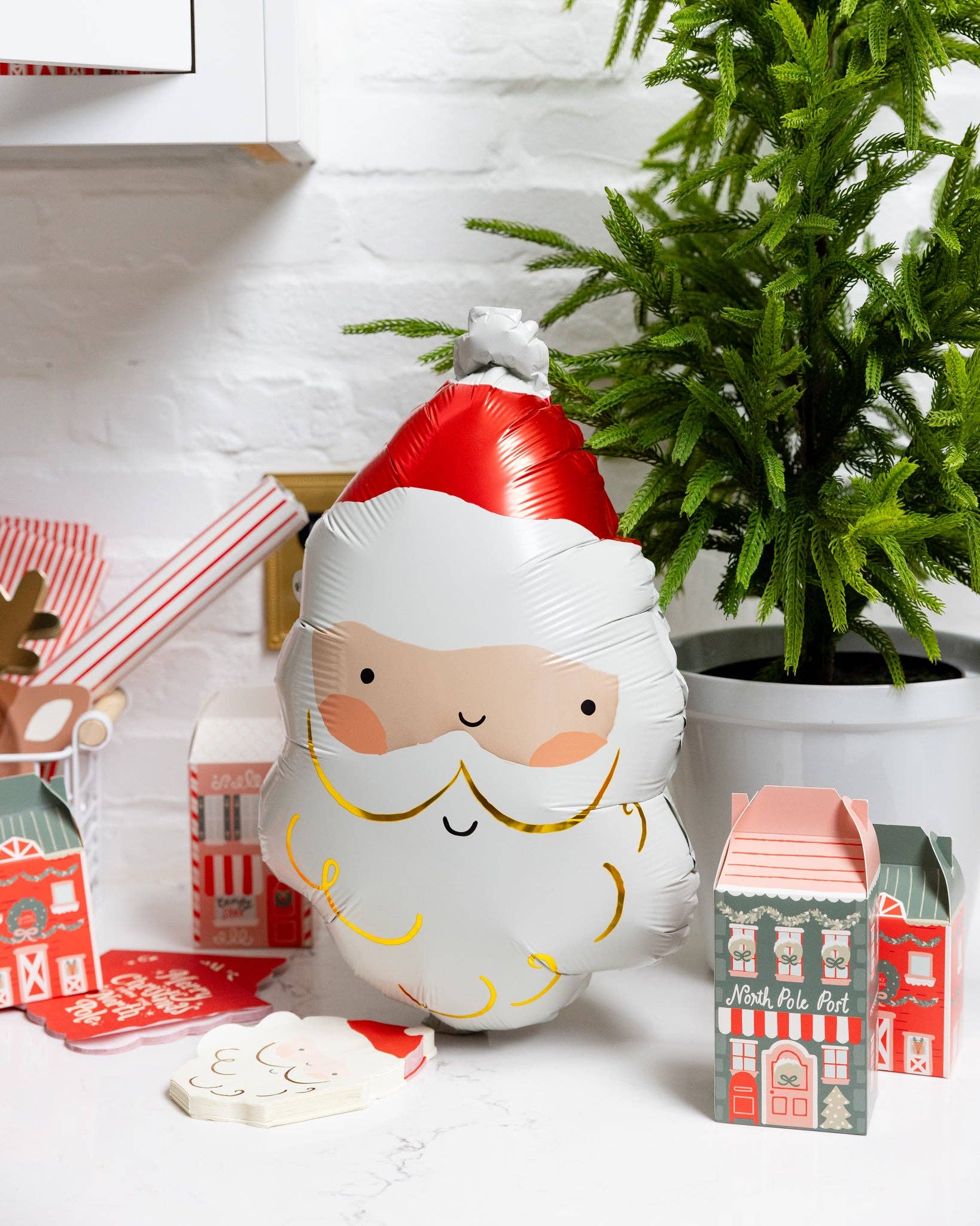Santa Head Mylar Balloon - bubblegum market