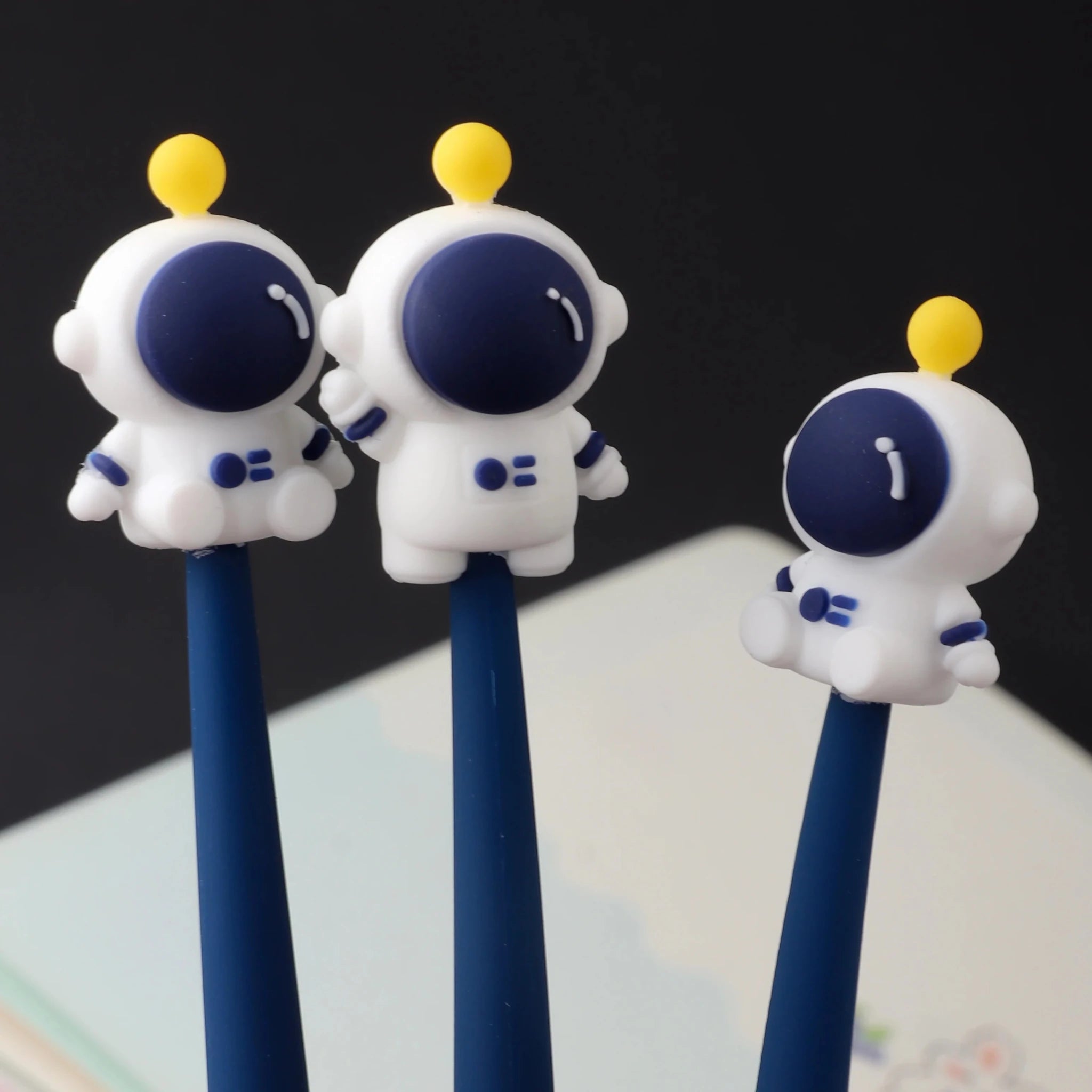 Space Astronaut Wiggle Gel Pen - bubblegum market