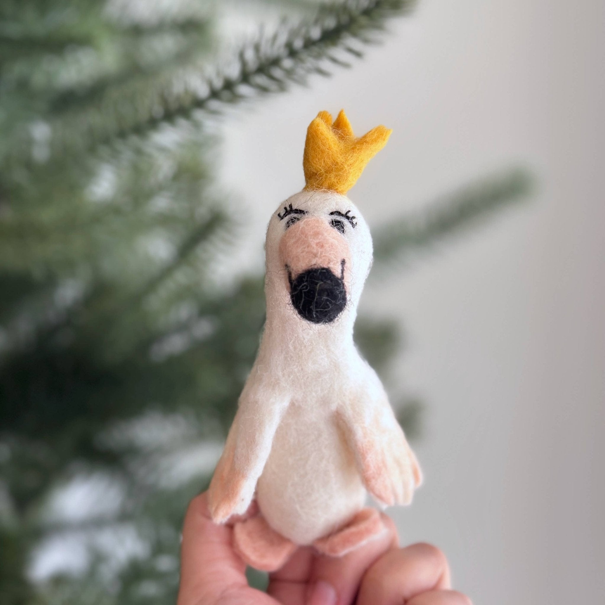 Swan Wool Felt Finger Puppet - bubblegum market
