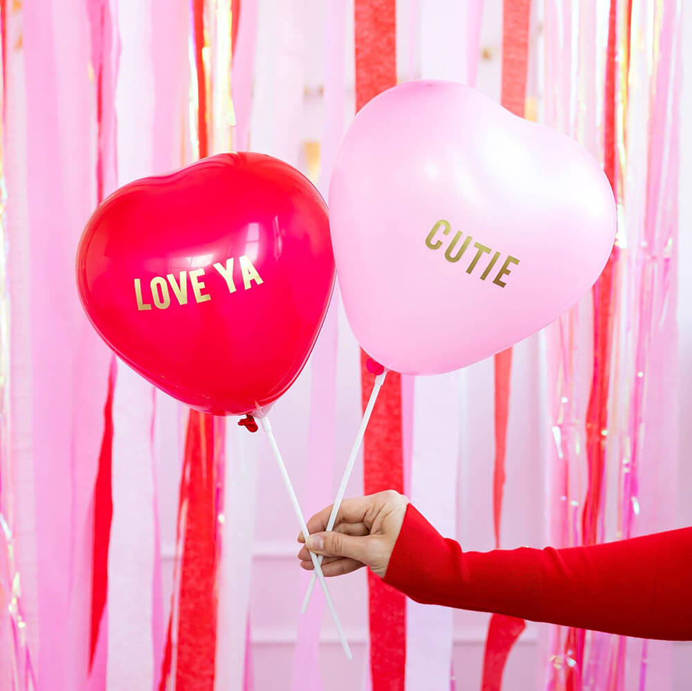 valentine-customizable-heart-shaped-balloon-set-with-stickers-styled