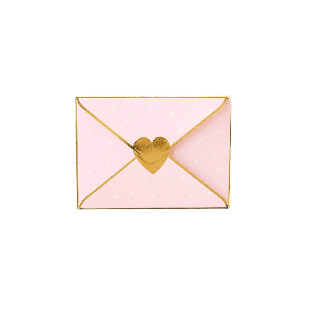 valentines-day-pink-envelope-treat-boxes-valentine-party