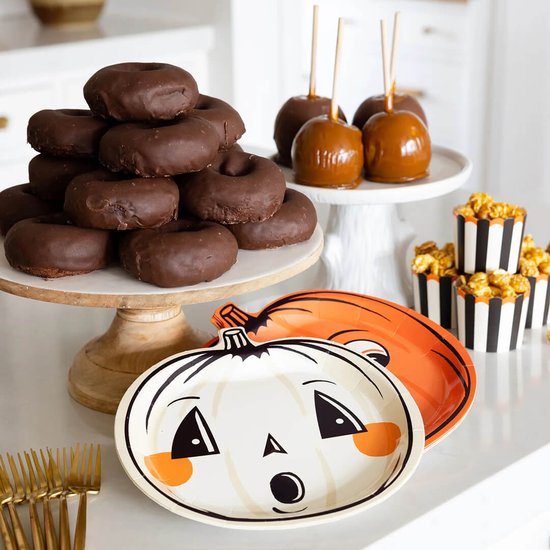 Vintage Halloween Pumpkin Shaped Paper Plates - bubblegum market