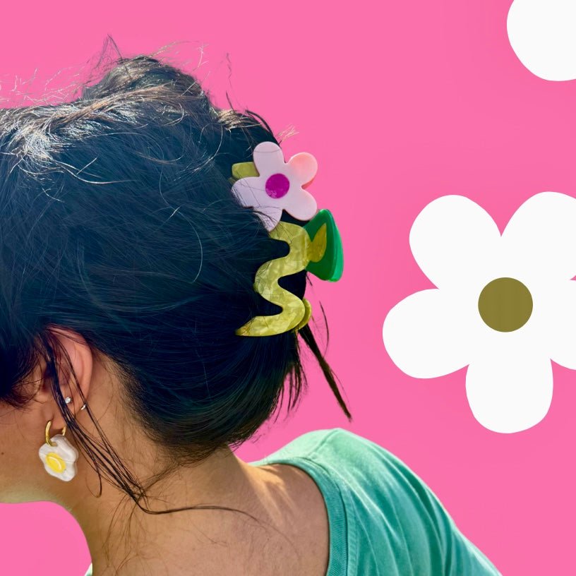 Wavy Daisy Hair Claw - bubblegum market