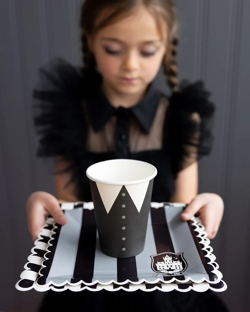 wednesday-black-and-cream-white-checkered-paper-party-plates-halloween-the-addams-family-styled-school