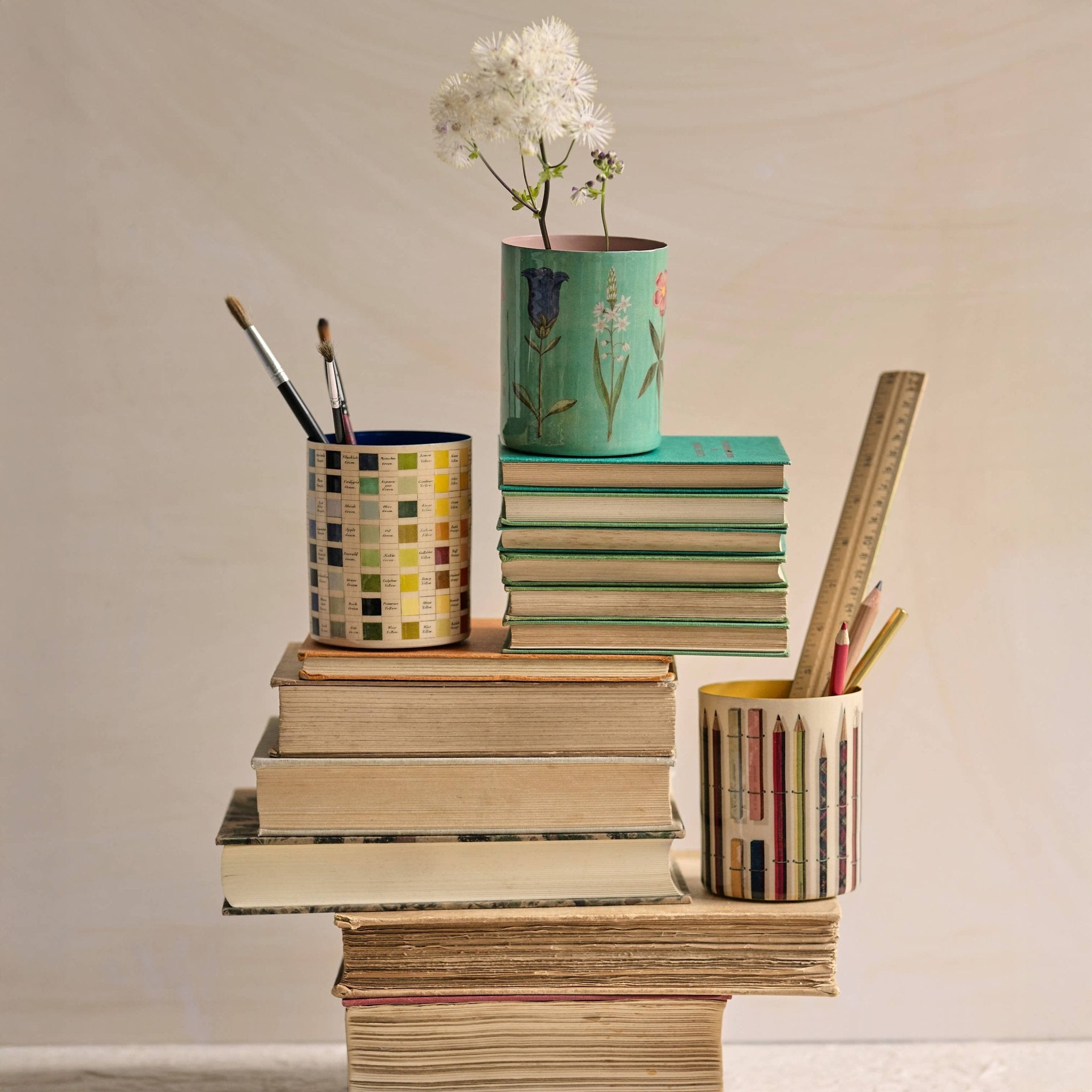 Werner's Nomenclature of Colours Enamel Everything Pot - bubblegum market