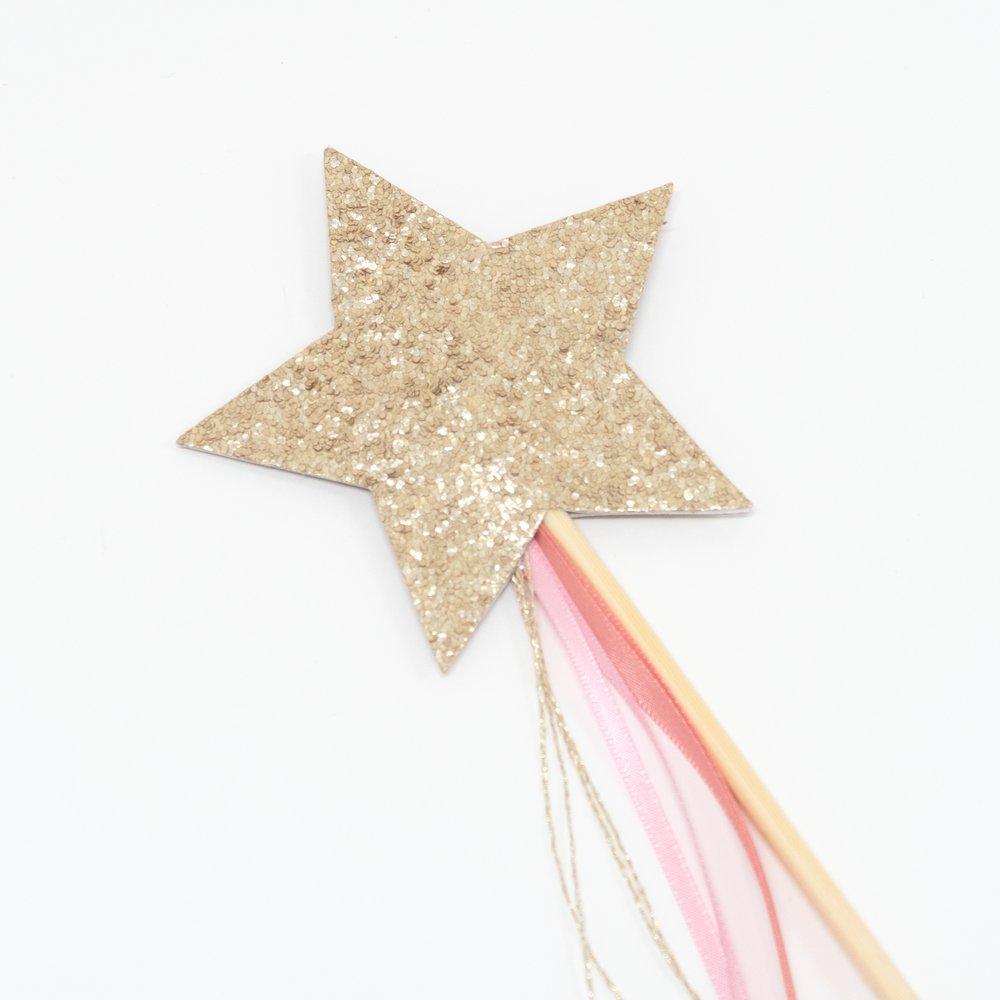 Meri-Meri-Gold-Glitter-Wands-with-Pink-Ribbon-Fairy-Princess-Party-Close-Up