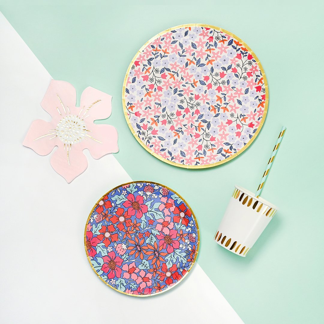 In Full Bloom Small Paper Plates 7.25" - bubblegum market