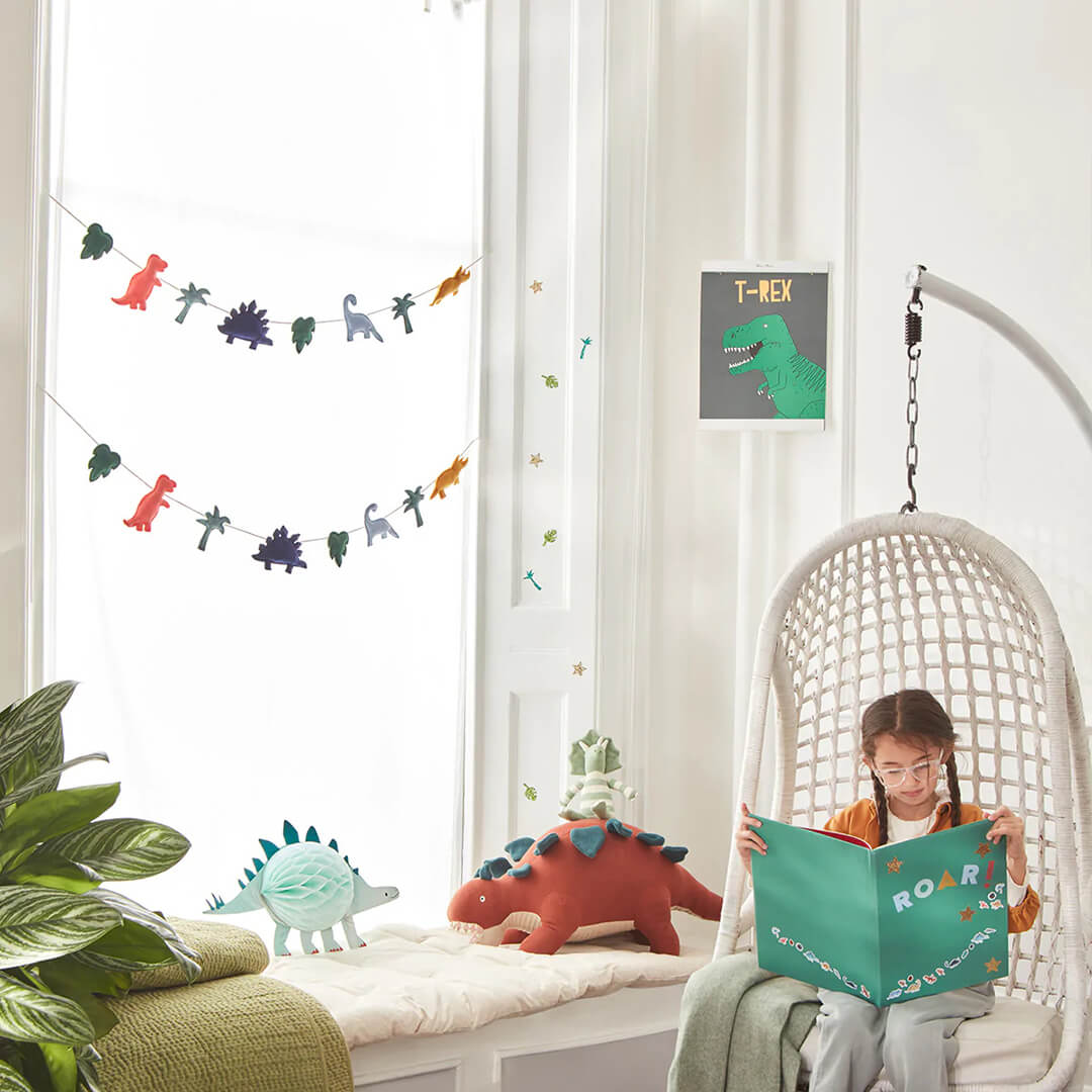 Meri Meri Party Felt Dinosaur Garland - bubblegum market