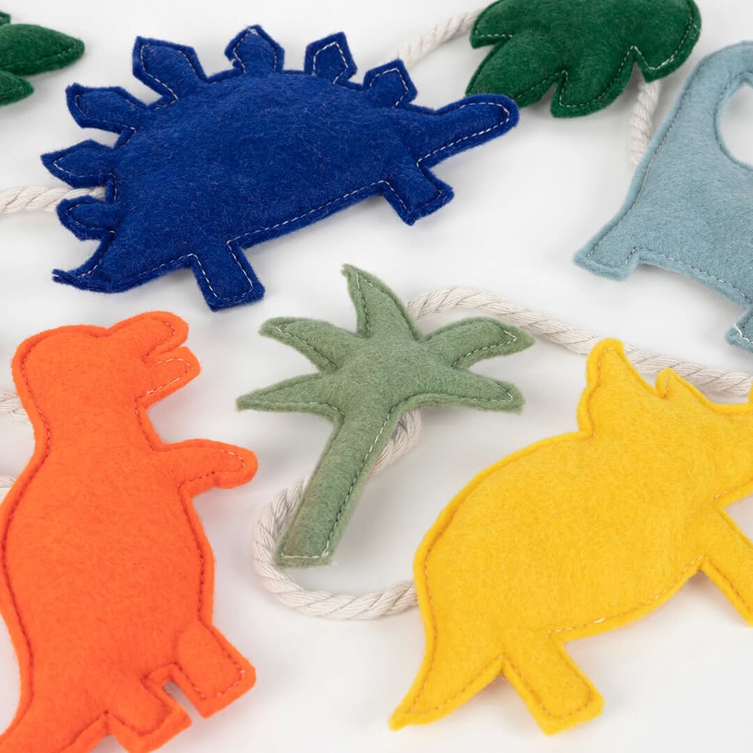Meri Meri Party Felt Dinosaur Garland - bubblegum market