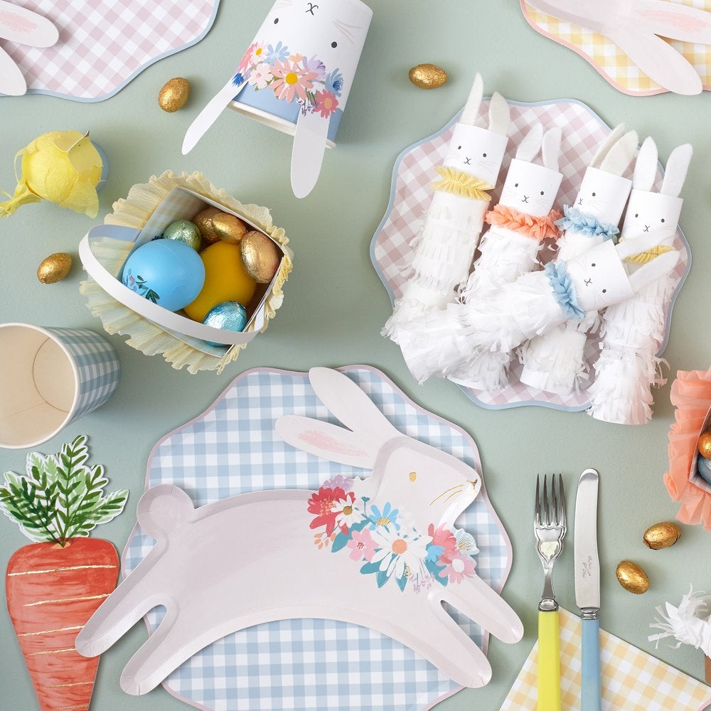 meri-meri-party-foiled-carrot-napkins-styled-easter-table