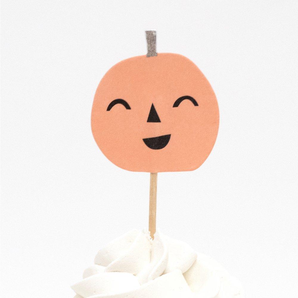 meri-meri-party-pastel-halloween-cupcake-kit-packaged-pumpkin-jack-o-lantern-topper