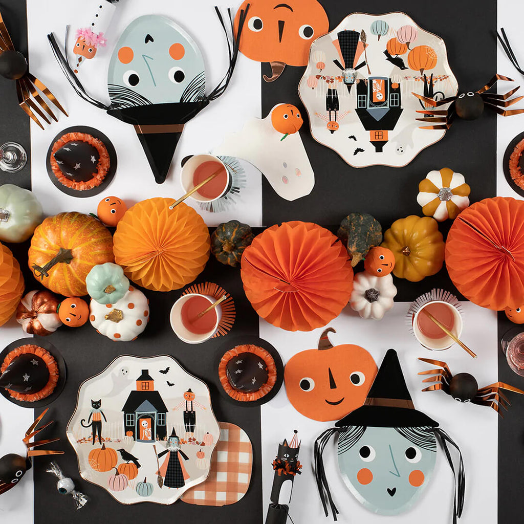       meri-meri-party-pumpkin-patch-dinner-plates-styled