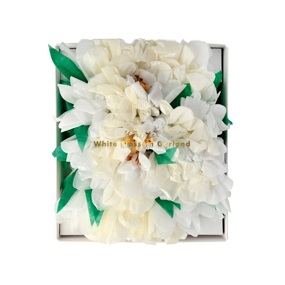 meri-meri-party-white-blossom-garland-packaged