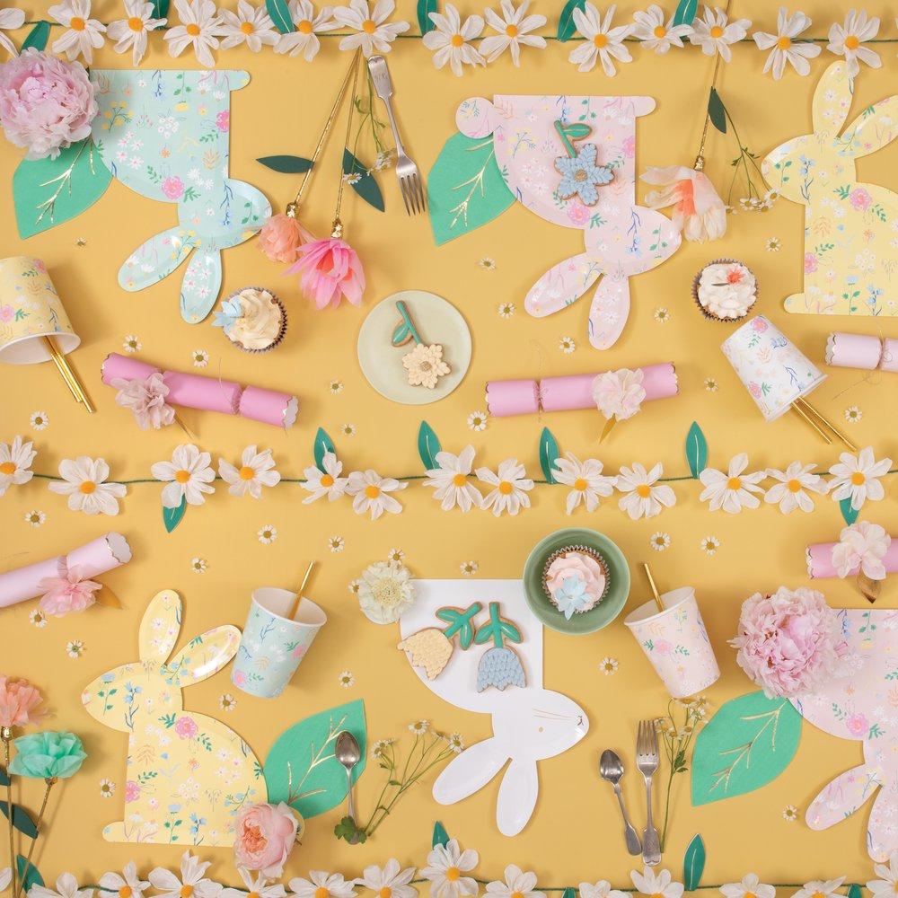 Meri Meri Party Wild Daisy Garland - bubblegum market
