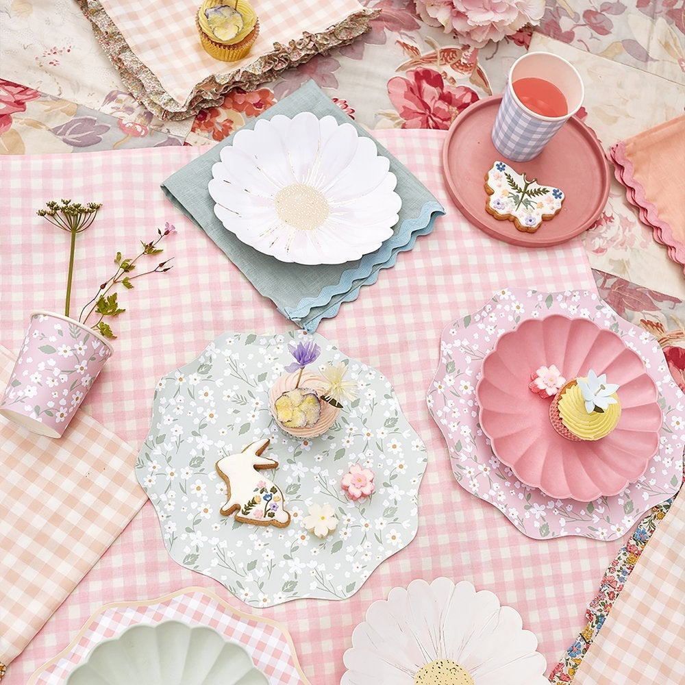 Meri Meri Party Wild Daisy Plates 7.75" - bubblegum market