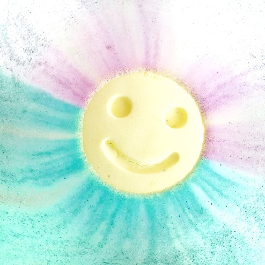 rainbow-happy-face-bath-bomb-party-favors-in-water