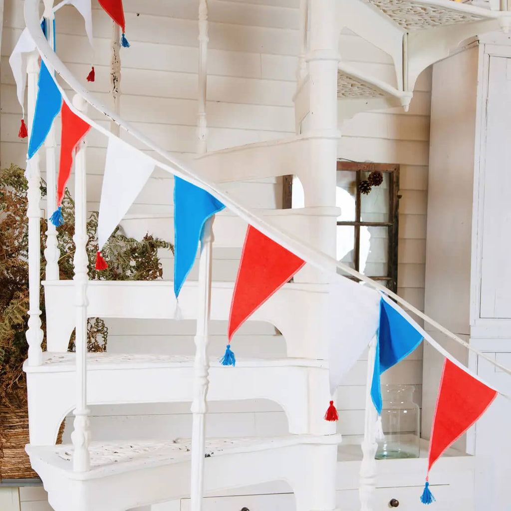 red-white-and-blue-4th-of-july-party-banner-fabric-bunting-talking-tables-indoor-styling