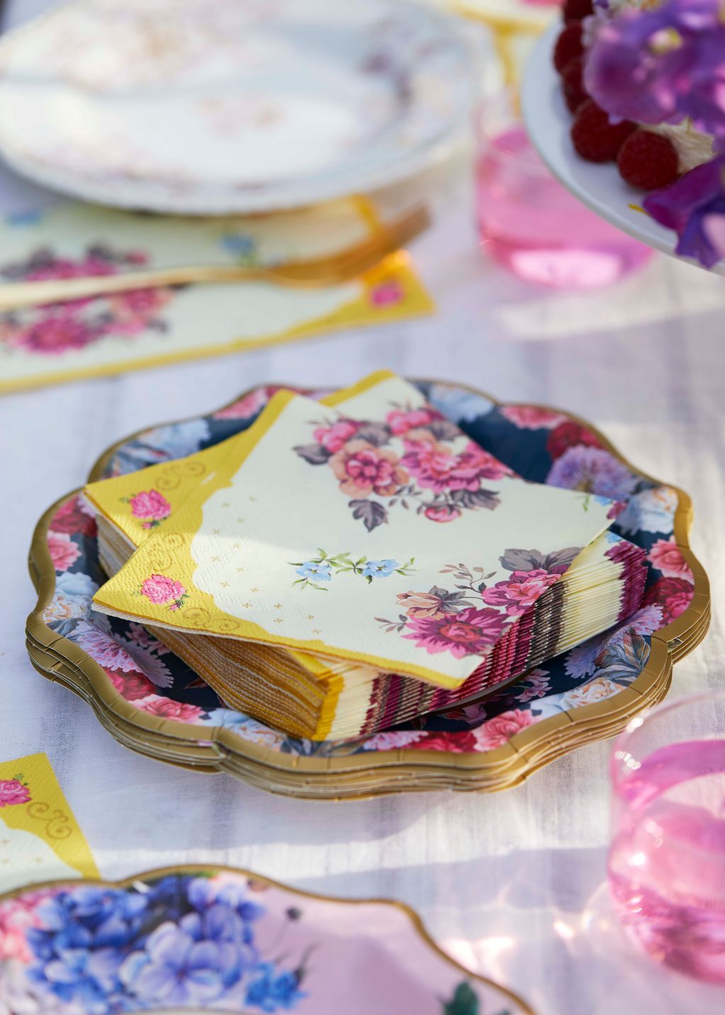 Truly Scrumptious Napkins - bubblegum market